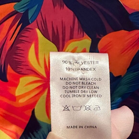 Acegolfs Vibrant Floral Sleeveless Blouse Size M Golfing, Outdoor Adventures - Picture 4 of 4